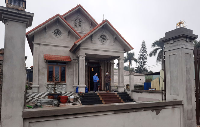  Trước khi xây dựng công trình nhà ở, gia đình ông Trần Văn Tuyến, ở tổ dân phố Làng Mới, phường Bách Quang (T.P Sông Công) đã được cơ quan có thẩm quyền cấp giấy phép xây dựng có thời hạn.