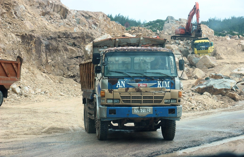  Xe hết niên hạn sử dụng trở thành mối nguy hại khi tham gia giao thông. Ảnh minh họa