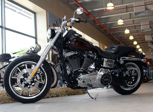  Harley-Davidson Low Rider 2014 có giá bán hơn 600 triệu đồng tại Việt Nam.