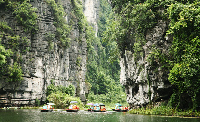  Quần thể danh thắng Tràng An - điểm đến hấp dẫn của Ninh Bình.