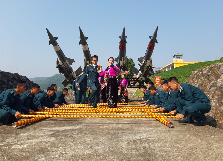  Múa sạp ngày xuân tại Tiểu đoàn 152 (Trung đoàn 250, Sư đoàn 361).