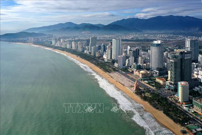  Nha Trang được ví với "Hòn ngọc Viễn Đông" - điểm du lịch hấp dẫn đối với du khách trong và ngoài nước. Ảnh: TTXVN