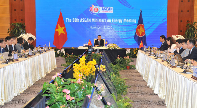  Hội nghị Bộ trưởng Năng lượng ASEAN lần thứ 38 do Thứ trưởng Bộ Công Thương Đặng Hoàng An chủ trì - Ảnh: Cấn Dũng