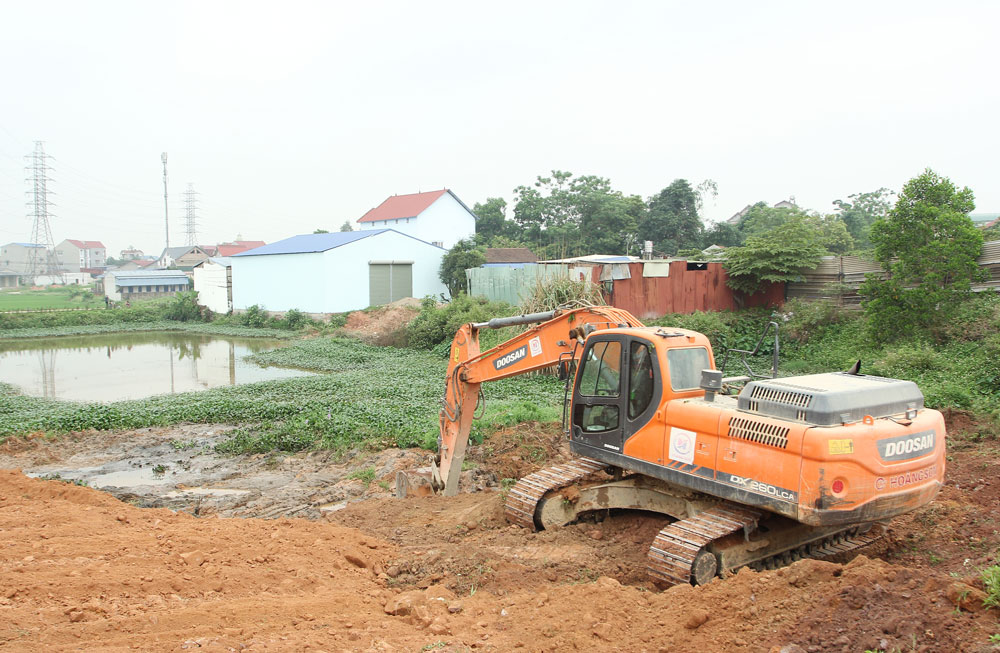  Đến nay, TP. Phổ Yên đã hoàn thiện thủ tục giao đất tái định cư đợt 1 cho các hộ đủ điều kiện tại phường Đồng Tiến và Tân Hương để bảo đảm khởi công Dự án theo kế hoạch của tỉnh.