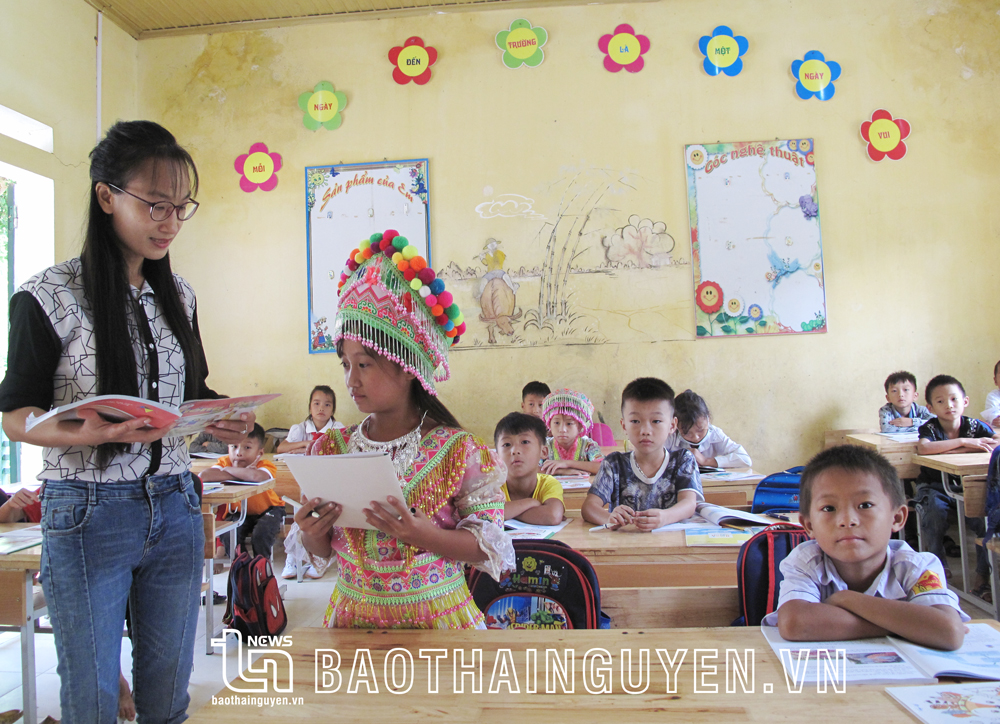  Điểm trường Liên Phương, thuộc Trường Tiểu học số 2 Văn Lăng (Đồng Hỷ), có trên 90% học sinh là người dân tộc thiểu số nên giáo viên cần sử dụng nhiều kỹ năng, kiến thức tổng hợp trong hoạt động dạy học.