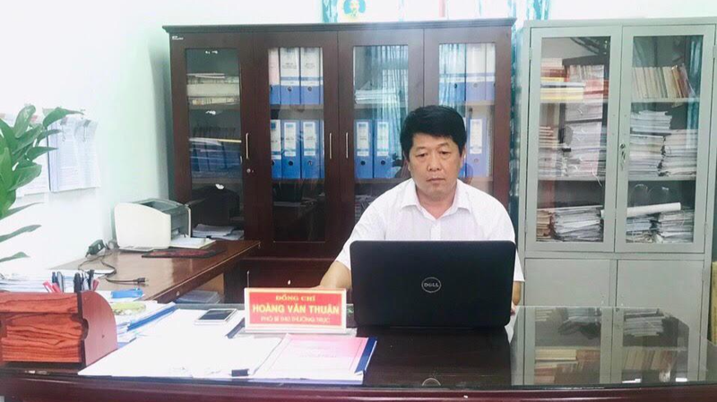  Anh Hoàng Văn Thuận, Phó Bí thư Thường trực Đảng ủy, Chủ nhiệm Ủy ban Kiểm tra Đảng ủy thị trấn Chợ Chu, huyện Định Hóa, tỉnh Thái Nguyên.