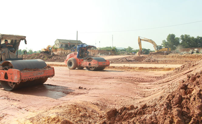  Nhờ được hỗ trợ GPMB tại Dự án đường Bắc Sơn kéo dài, hiện nay Doanh nghiệp xây dựng Xuân Trường đang triển khai thi công các hạng mục khá thuận lợi.