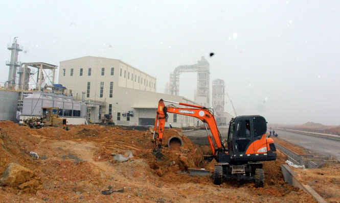  The Management Board of Thai Nguyen Industrial Zones is speeding up the construction progress of Song Cong 2 Industrial Zone to attract domestic and foreign investment projects.