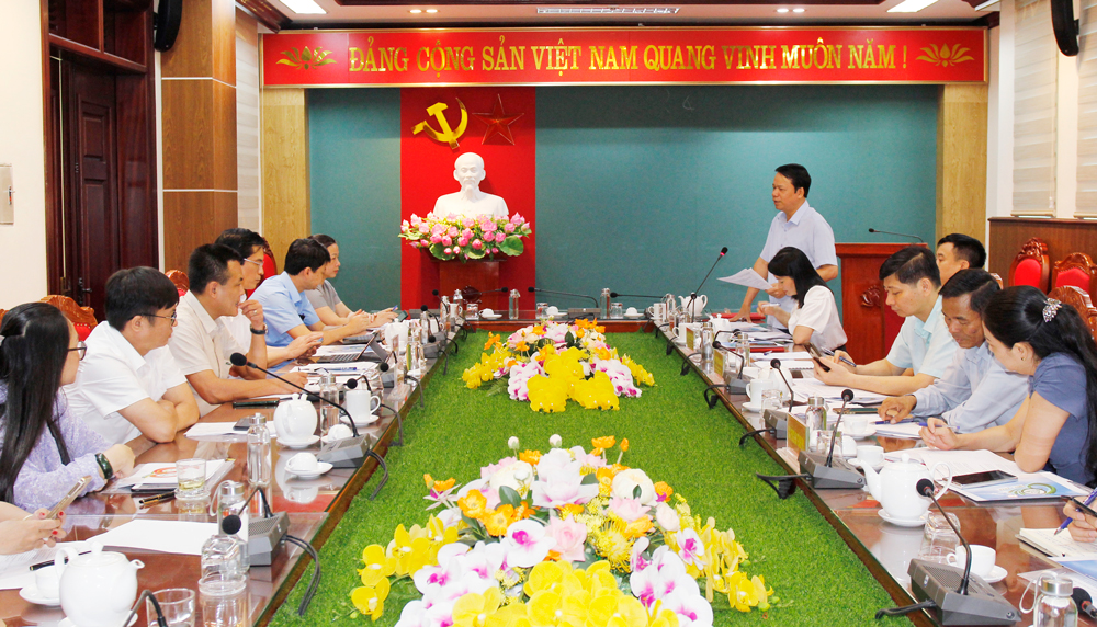  Quang cảnh buổi làm việc.