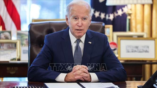  Tổng thống Mỹ Joe Biden phát biểu trước khi ký ban hành một đạo luật, tại Nhà Trắng ở Washington, Mỹ, ngày 13/12/2021. Ảnh: Reuters/TTXVN