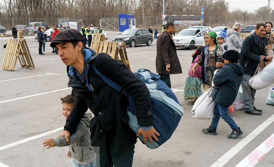  Các lực lượng vũ trang Nga đã mở hành lang nhân đạo tại Ukraine theo các hướng Kharkov và Mariupol. Ảnh: TTXVN