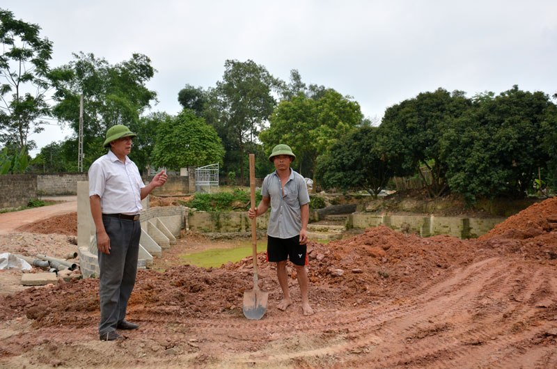  Đảng viên Hà Văn Trăm, Trưởng xóm Mãn Chiêm, xã Hồng Tiến (T.X Phổ Yên) được đánh giá là người nhiệt tình, trách nhiệm với công việc tập thể.