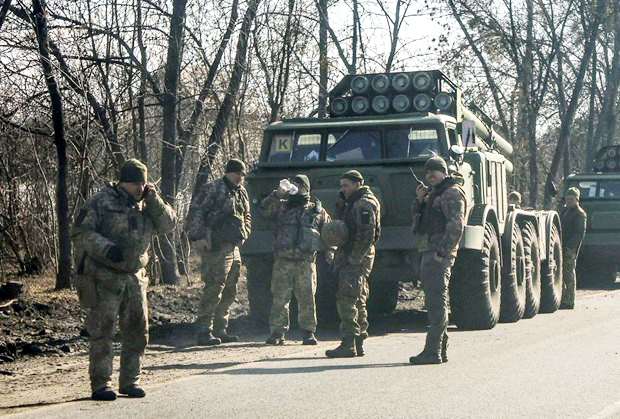   Binh sĩ Ukraine tại khu vực Kharkov. (Nguồn: Reuters)