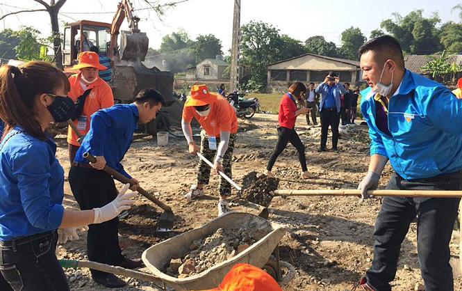  Bước vào Tháng thanh niên năm 2018, đoàn viên thanh niên trên địa bàn tỉnh đã sôi nổi ra quân, tổ chức nhiều  hoạt động thiết thực hướng về cơ sở.