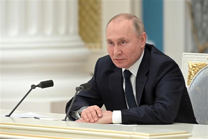  Tổng thống Nga Vladimir Putin phát biểu tại cuộc họp ở Moskva, ngày 24/2/2022. Ảnh: AFP/TTXVN