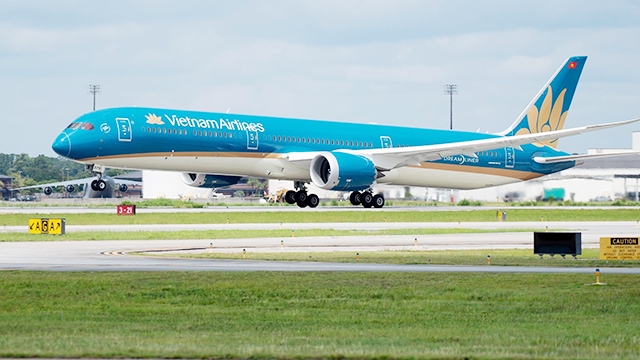  Đội tàu bay Vietnam Airlines được đầu tư hiện đại, đạt tiêu chuẩn hàng không 4 sao.