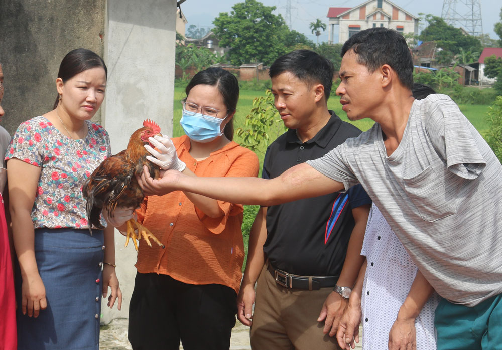  Anh Lê Công Lai, xóm Bến Chảy, xã Vạn Phái (TP. Phổ Yên) bị điện giật trở thành người khuyết tật.